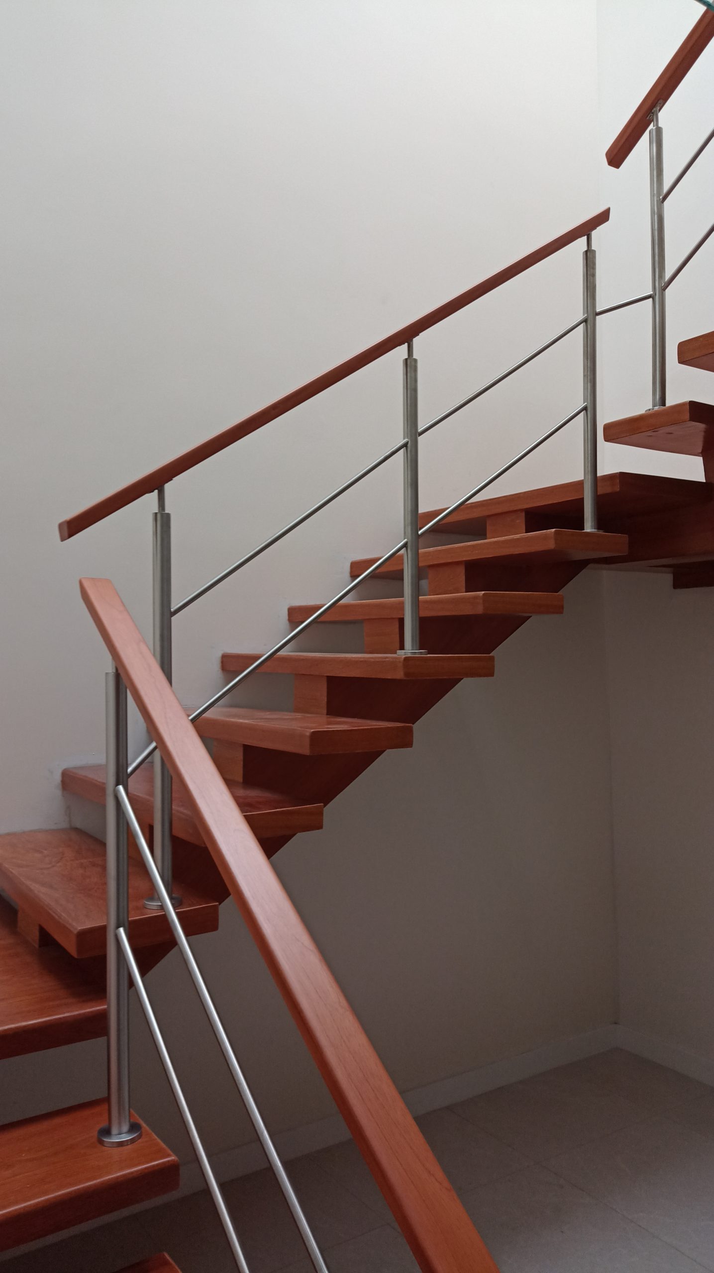 Fabricación de muebles en madera y melamina
