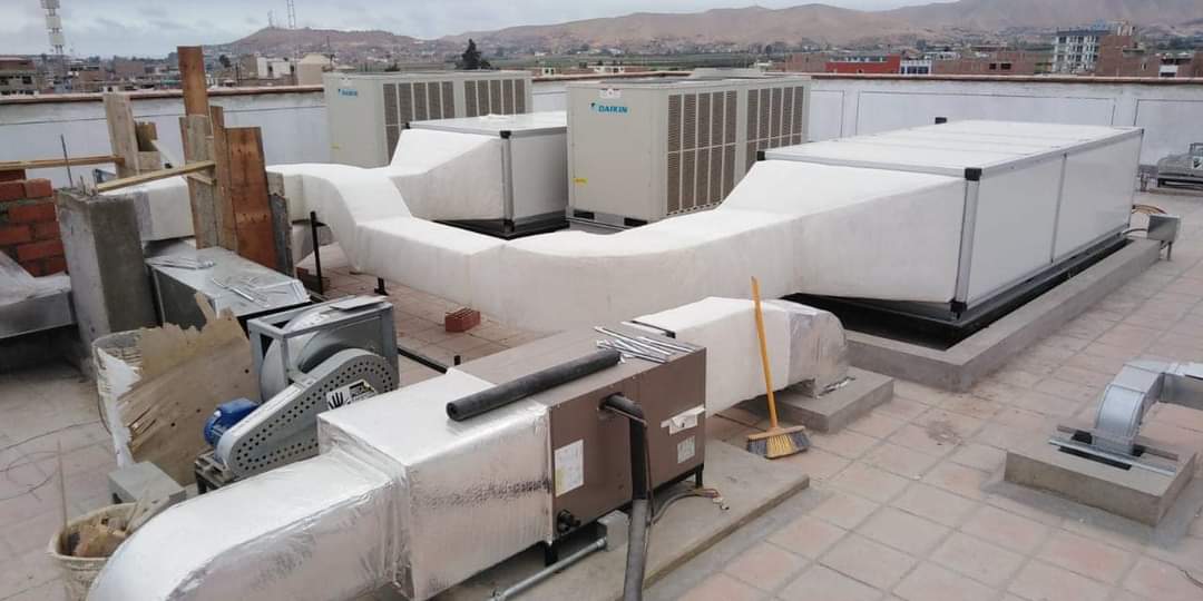 Técnico ductero de aire acondicionado